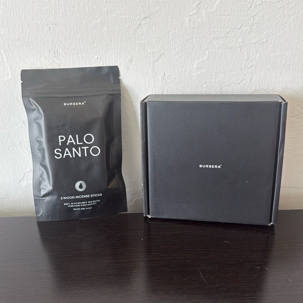 Bursera Palo Santo Incense Sticks and Terracotta Holder